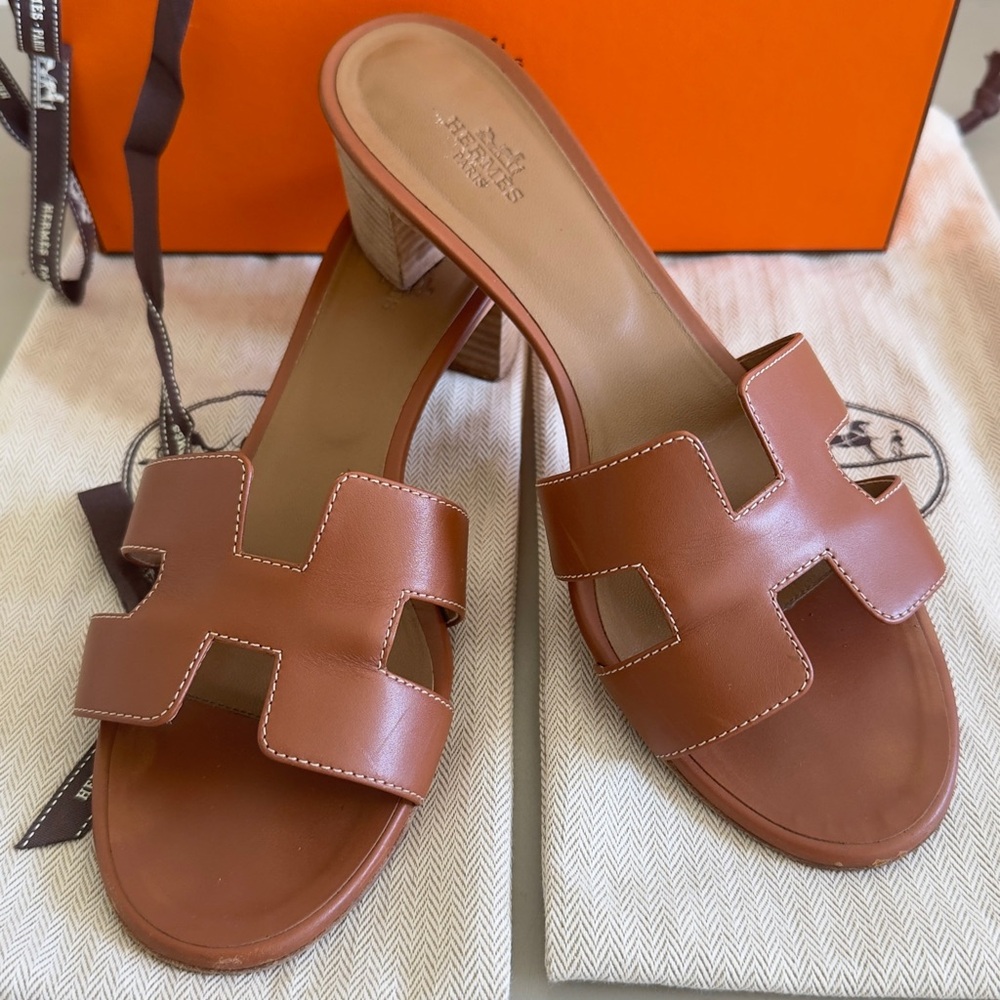 Hermes Gold (Tan) Leather Women's Sandals